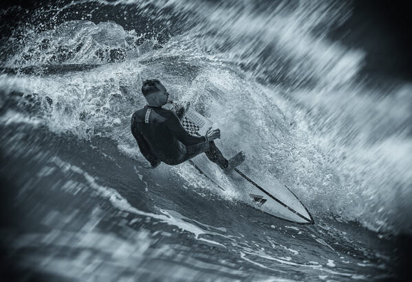Photograph Steve Turner Spin on One Eyeland