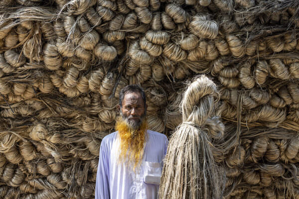Photograph Azim Khan Ronnie Jute Seller on One Eyeland