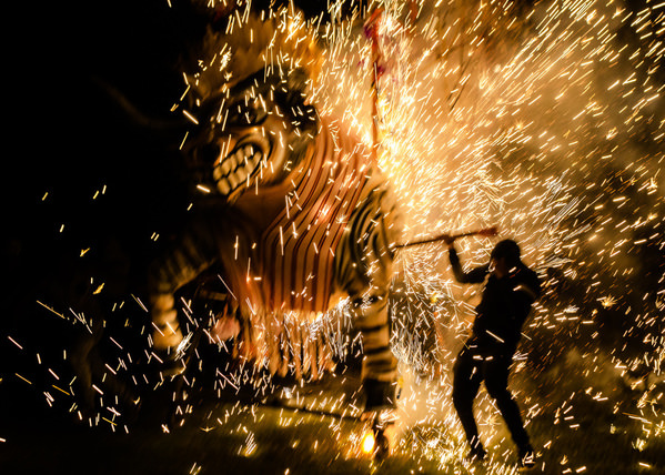 Photograph Antonio Flores El Guerrero Y La Bestia on One Eyeland