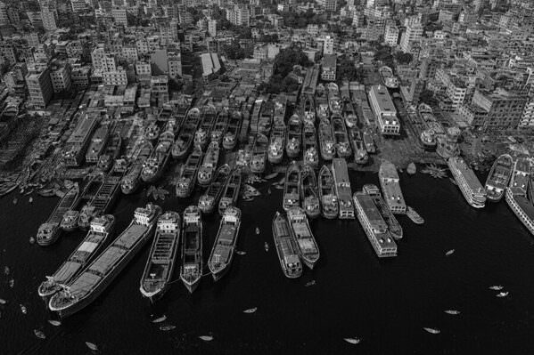 Photograph Azim Khan Ronnie Ship Building on One Eyeland