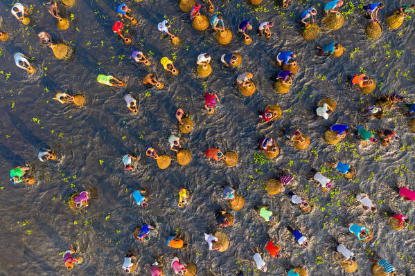 Photograph Azim Khan Ronnie Fishing Festival on One Eyeland