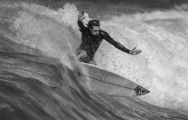 Photograph Steve Turner Action on One Eyeland