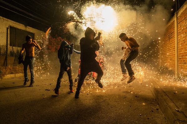 Photograph Antonio Flores Ninos Fuego 2 on One Eyeland