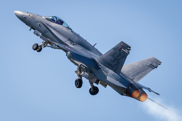 Photograph Claude Bossel Full Power Take Off on One Eyeland