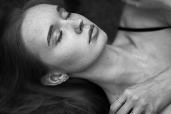 Photograph Behnam Khorramshahi Vanessa on One Eyeland