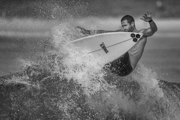 Photograph Steve Turner Style Surfing on One Eyeland