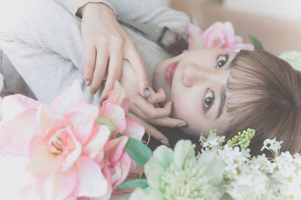 Photograph Setsuna Kurouzu Flower on One Eyeland