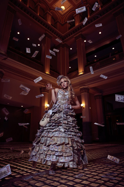 Photograph Jess Hess Money Shot on One Eyeland