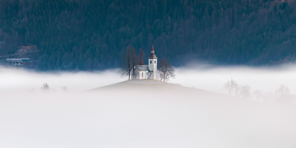 Photograph Tomoaki Katsuba Veil Of The Church on One Eyeland