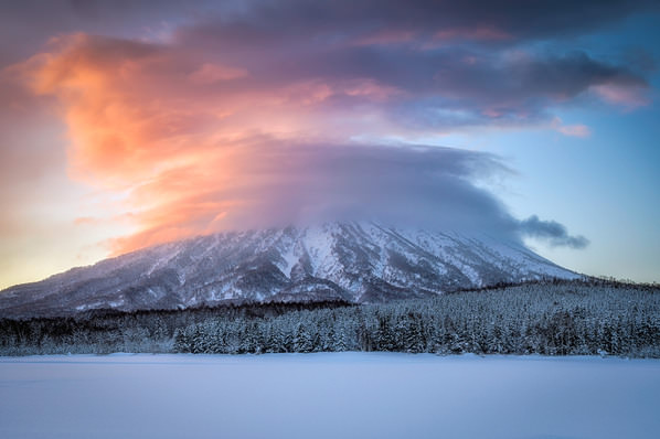 Photograph Yuusei Nagahata Ezo Fuji Colored By The Morning Sun on One Eyeland