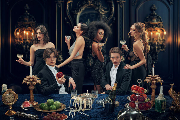 Photograph Lustre Photoproduction Dinner on One Eyeland