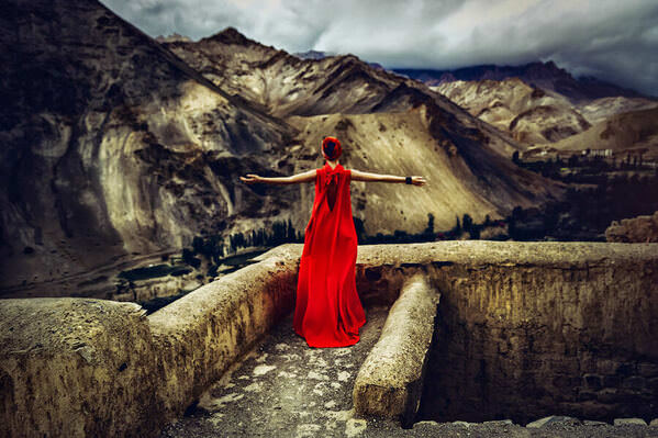 Photograph Ruslan Bolgov The World Is Here To Conquer on One Eyeland