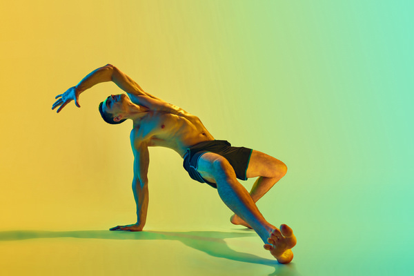 Photograph Lustre Photoproduction Gymnast on One Eyeland