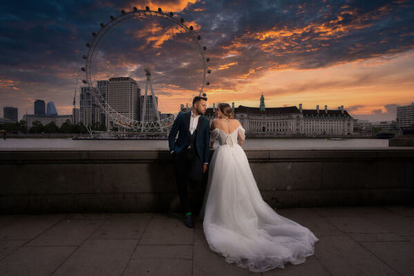 Photograph Robert Moro London Eye on One Eyeland