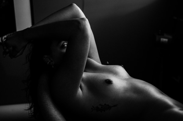 Photograph Martin Krystynek Sensual Beauty on One Eyeland