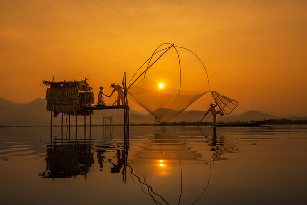 Photograph Kyaw Zay Yar Lin Life Of Fishermen on One Eyeland