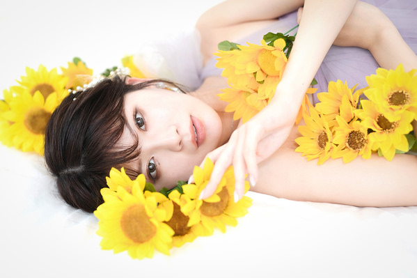 Photograph Setsuna Kurouzu Flower on One Eyeland
