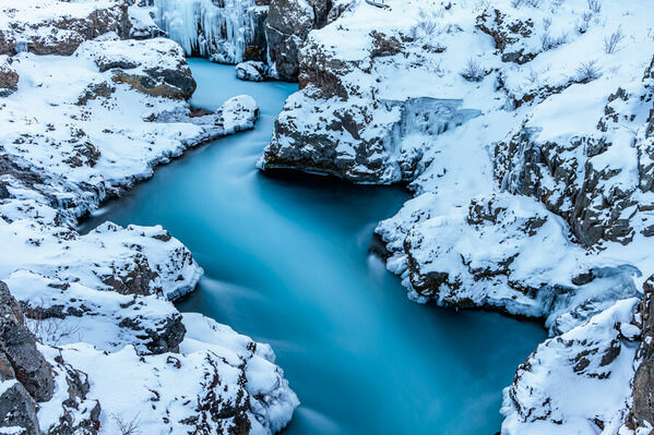 Photograph Tomoaki Katsuba Hraunfossar on One Eyeland