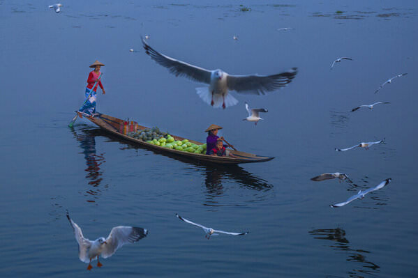 Photograph Kyaw Zay Yar Lin Daily Life on One Eyeland