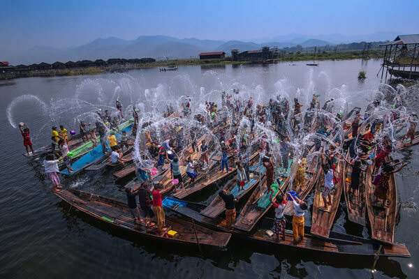 Photograph Kyaw Zay Yar Lin Inle Water Festival on One Eyeland