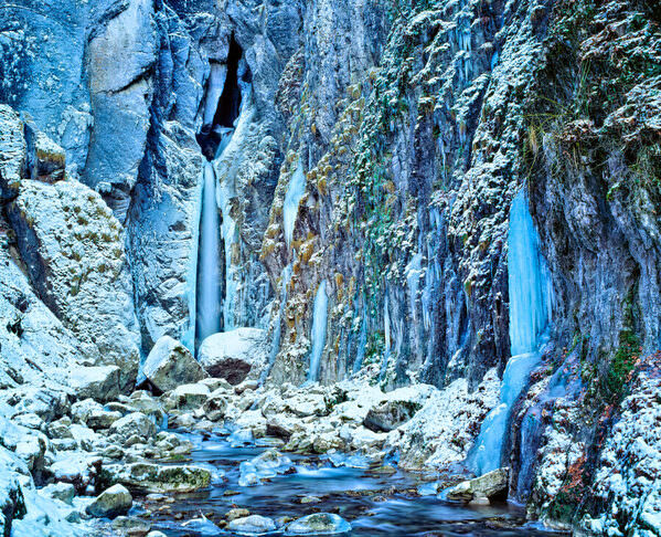 Photograph Claude Bossel The Mysterious Waterfall on One Eyeland