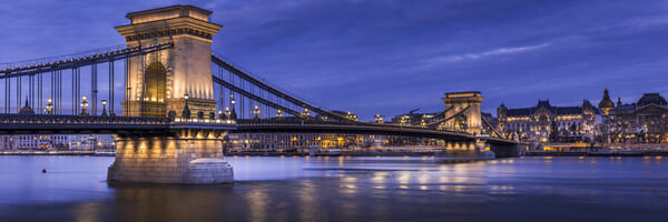 Photograph Marc Barthelemy Chainbridge on One Eyeland
