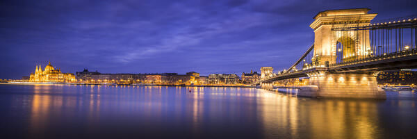 Photograph Marc Barthelemy Pest Side on One Eyeland