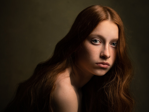 Photograph Elina Garipova Profile on One Eyeland