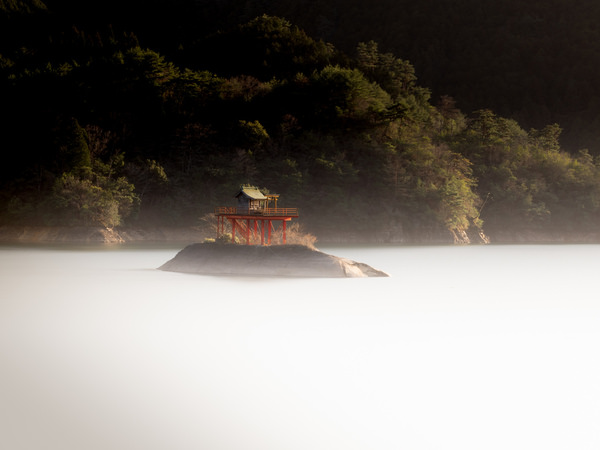 Photograph Ryo Utsunomiya Shrine On The Lake on One Eyeland