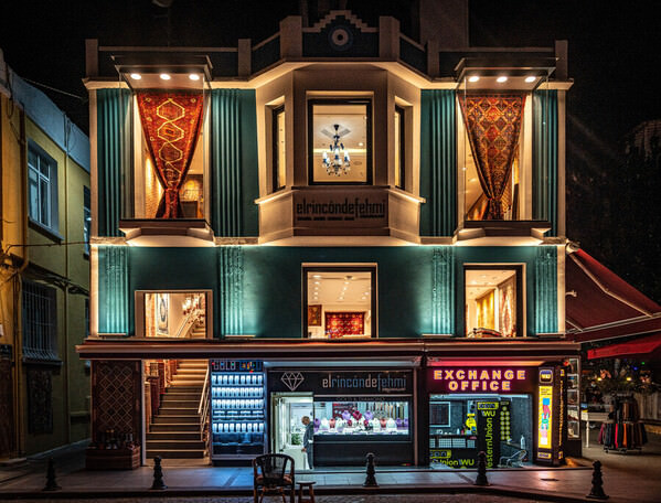 Photograph Taymuraz Gumerov Istambul Windows on One Eyeland