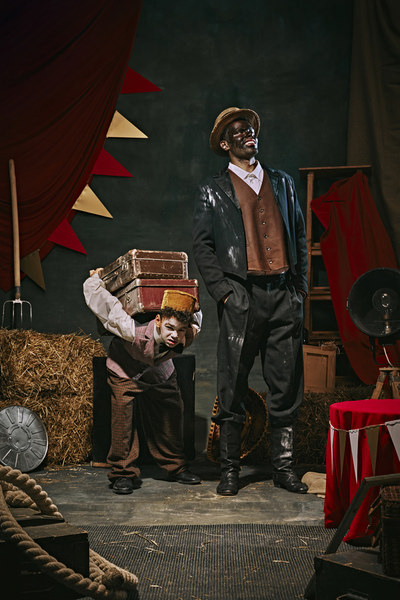 Photograph Lustre Photoproduction Circus on One Eyeland