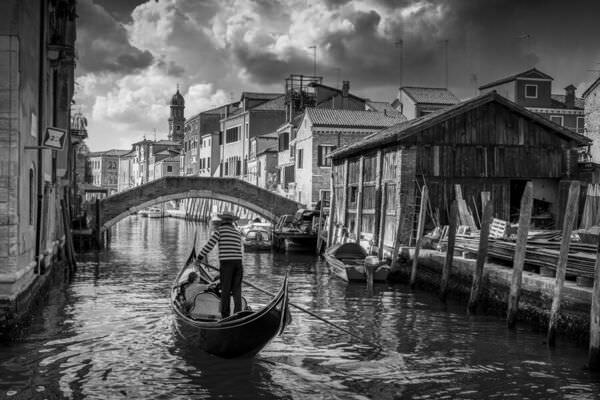 Photograph Marc Barthelemy Gondolieri on One Eyeland