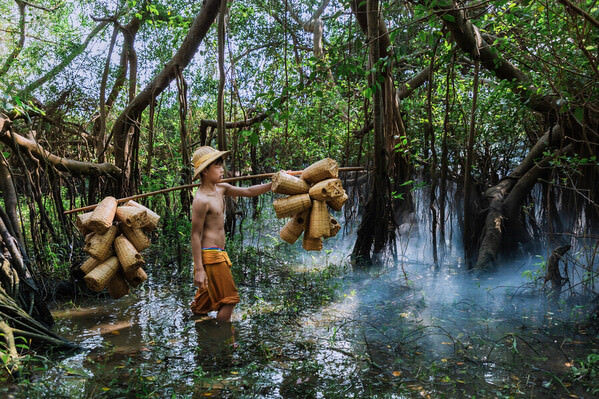 Photograph Kyaw Zay Yar Lin Daily Life on One Eyeland