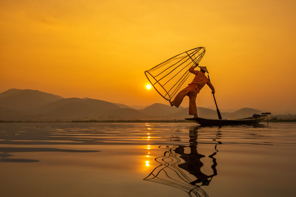 Photograph Kyaw Zay Yar Lin Life Of Fisherman on One Eyeland