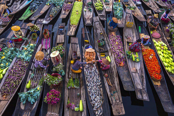 Photograph Kyaw Zay Yar Lin Floating Market on One Eyeland