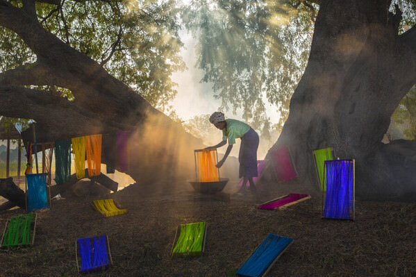 Photograph Kyaw Zay Yar Lin Life Of Woman on One Eyeland