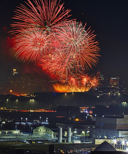Photograph Larry Hamill Red White And Boom 2024 2 on One Eyeland