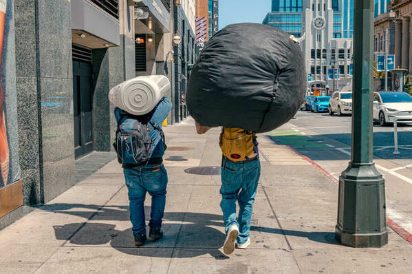 Photograph Eric Davidove Laundry Day on One Eyeland