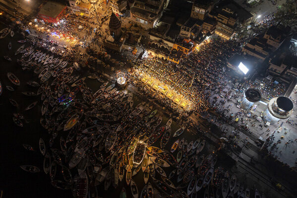 Photograph Azim Khan Ronnie Ganga Aarti on One Eyeland