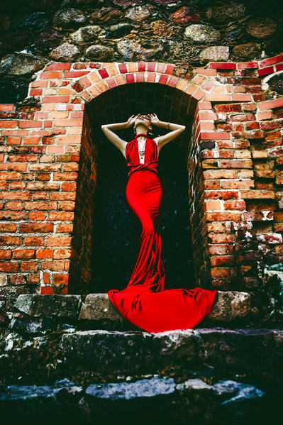 Photograph Ruslan Bolgov Red Brings Out My Slay Game on One Eyeland