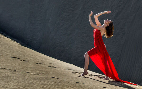 Photograph Evan Siegel Red Dress In The Dunes on One Eyeland