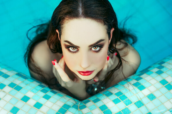 Photograph Ruslan Bolgov Kiss The Siren on One Eyeland