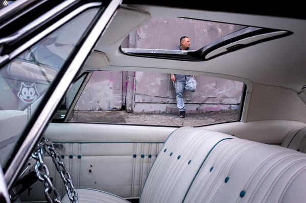 Photograph Eric Davidove Inside Outside on One Eyeland