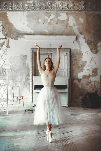 Photograph Ruslan Bolgov Ballet Passion on One Eyeland