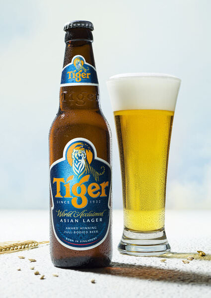 Photograph Jonathan Knowles Tiger on One Eyeland