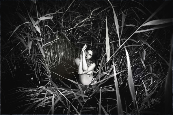 Photograph Ruslan Bolgov Discovering Her Roots on One Eyeland
