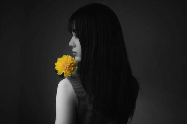 Photograph Setsuna Kurouzu Flower on One Eyeland