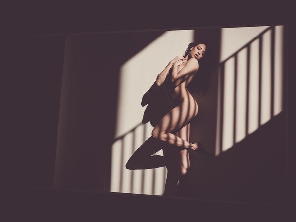 Photograph Thierry Smets Clara 18 on One Eyeland