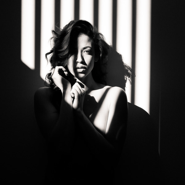 Photograph Thierry Smets Clara 21 on One Eyeland