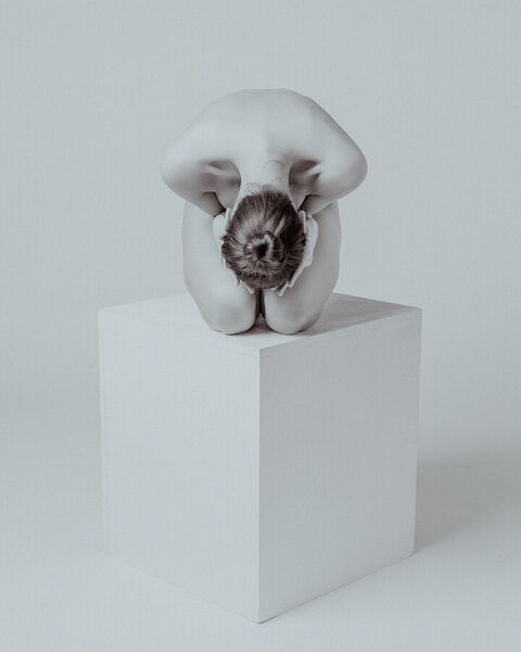 Photograph Thierry Smets Olga on One Eyeland